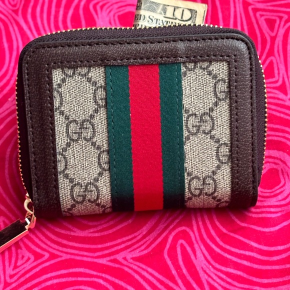 Gucci ๐ GG Card Holder Wallet In excellent condition. Reasonable Offer YES ๐๐ผ - Picture 2 of 6